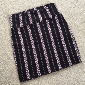 Black and pink flowered cotton stretch skirt